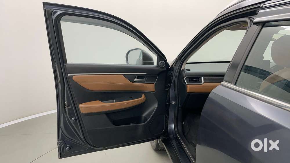 Honda Elevate Zx Mt, 2024, Petrol