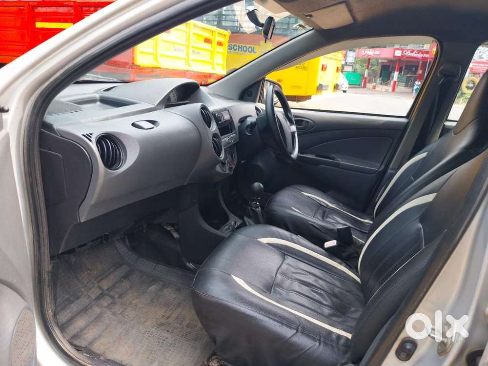 Toyota Etios Liva 2012