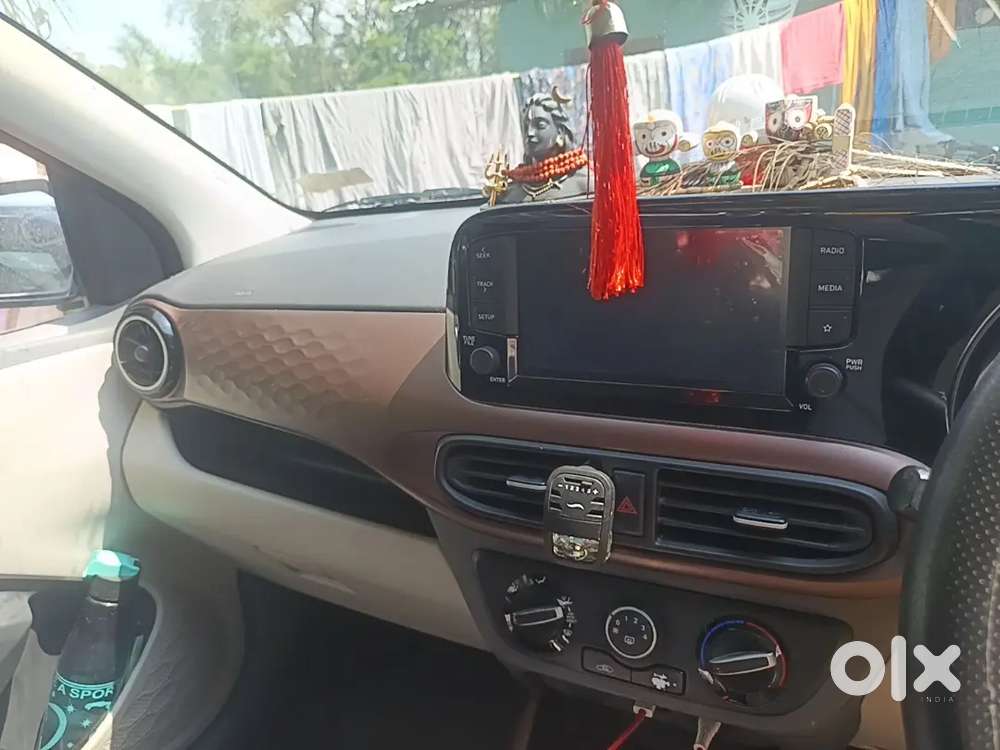 Hyundai Aura 2023 Petrol 60000 Km Driven