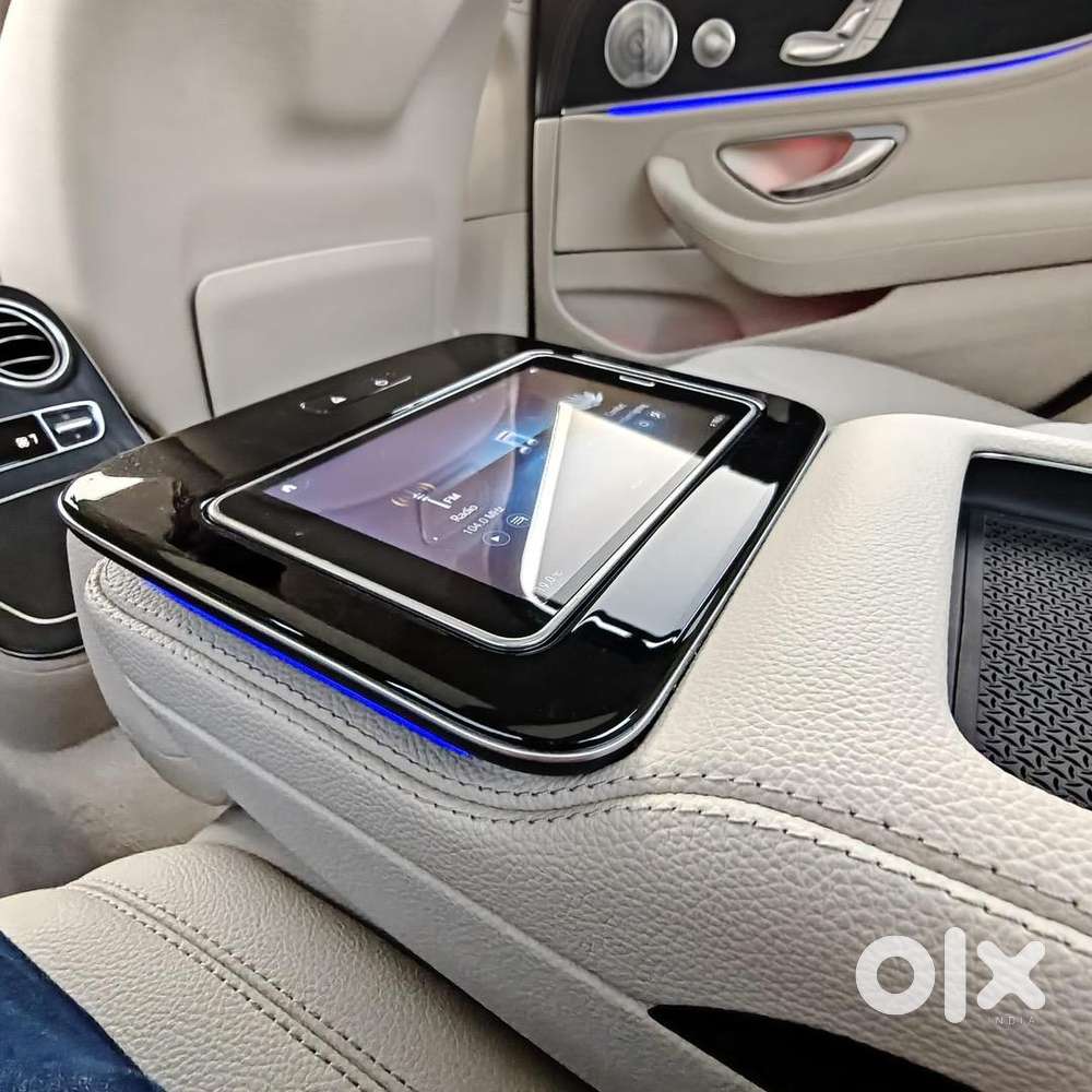 Mercedes E220d Exclusive Rear Recliner