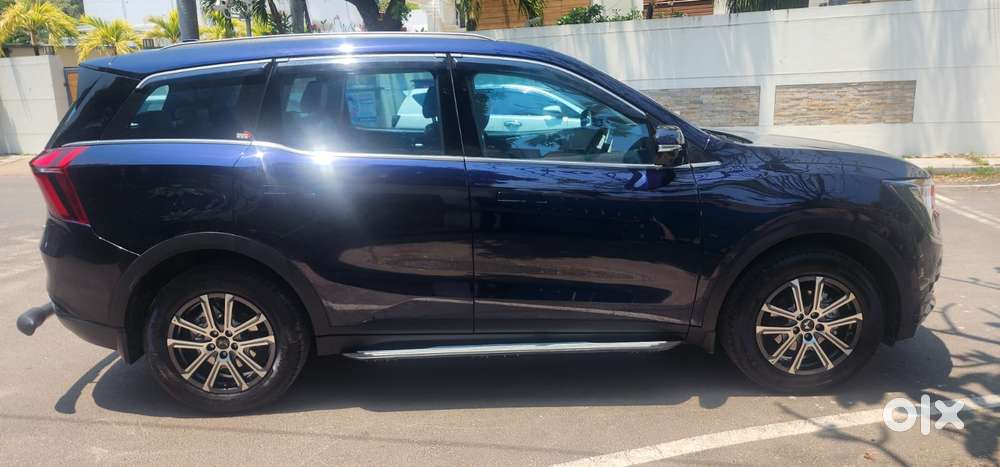 Mahindra Xuv700 2.0 Ax 7 Petrol At Str, 2025, Petrol