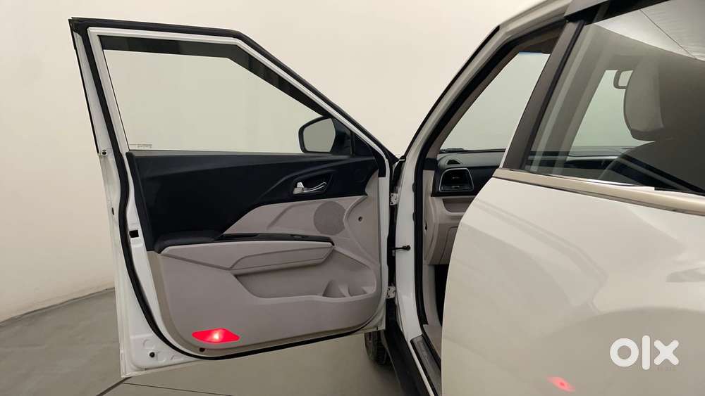 Mahindra Xuv300 W8 Option Diesel, 2020, Diesel