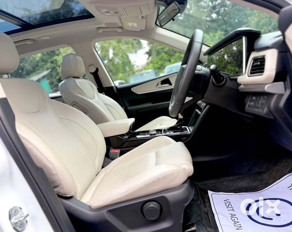 Mahindra Xuv700 2.2 Ax 7 Diesel At Str, 2024, Diesel
