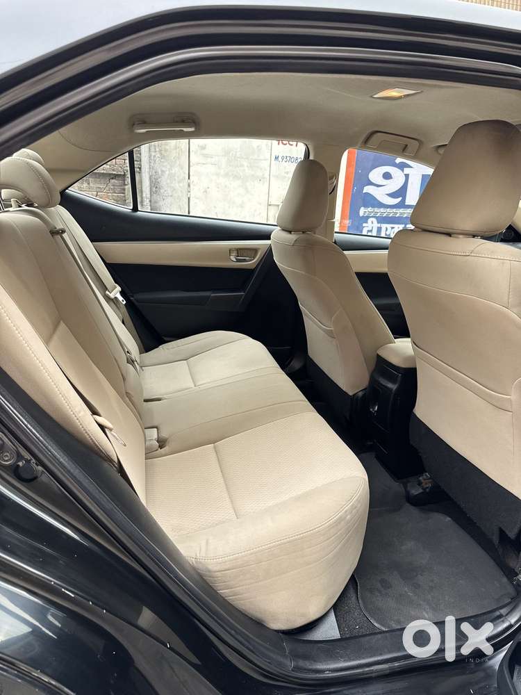 Toyota Corolla Altis 1.8g Limited, 2015, Petrol
