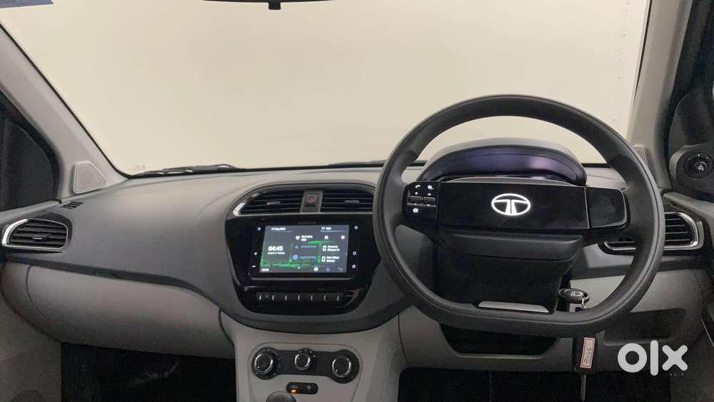 Tata Tiago Xza, 2026, Petrol