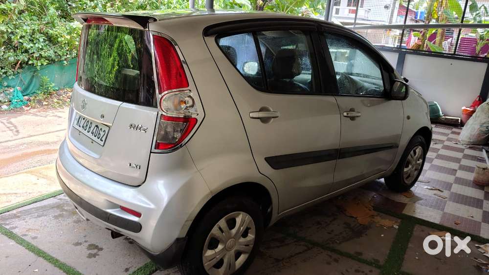 Maruti Suzuki Ritz Lxi, 2010, Petrol