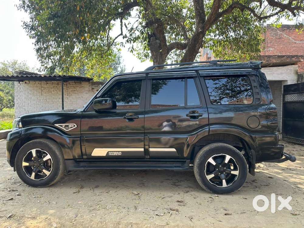 Mahindra Scorpio Classic 2025 Diesel Well Maintained