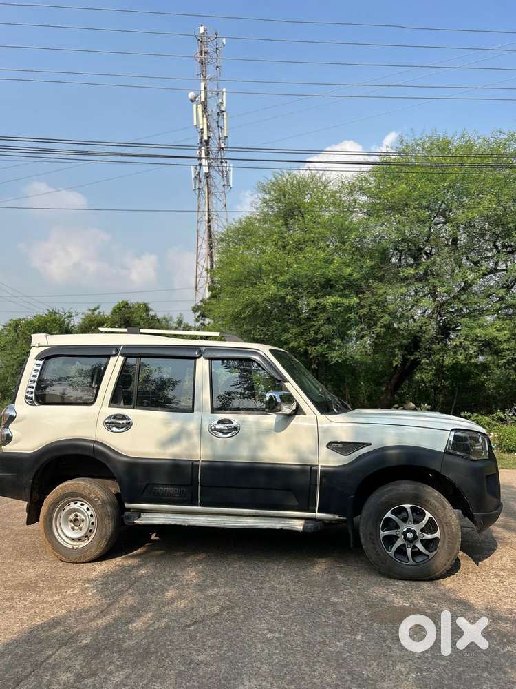 Mahindra Scorpio, 2015, Diesel