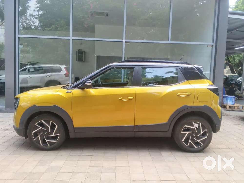 Mahindra Xuv 3xo Ax7l 1.2 Petrol At (pg), 2024, Petrol