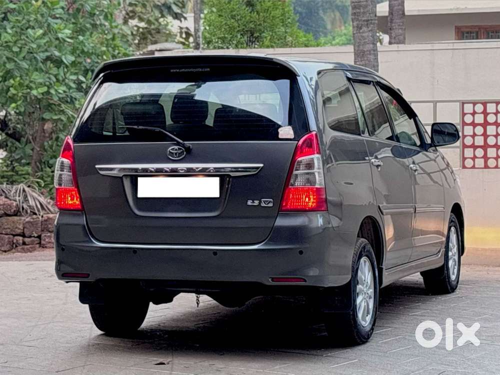 Toyota Innova 2.5 V 7 Str, 2012, Diesel