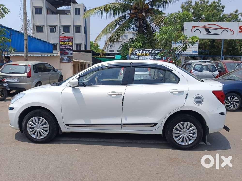 Maruti Suzuki Dzire 1.2 Vxi, 2022, Petrol
