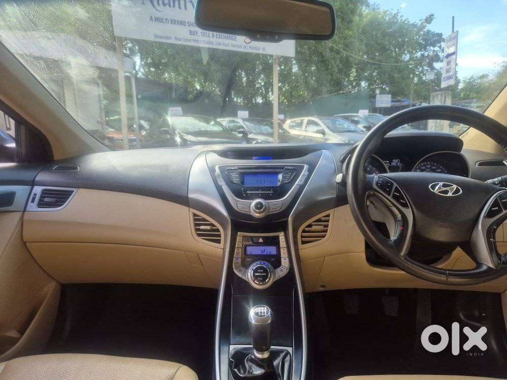 Hyundai Elantra 1.8 Sx Mt, 2014, Petrol