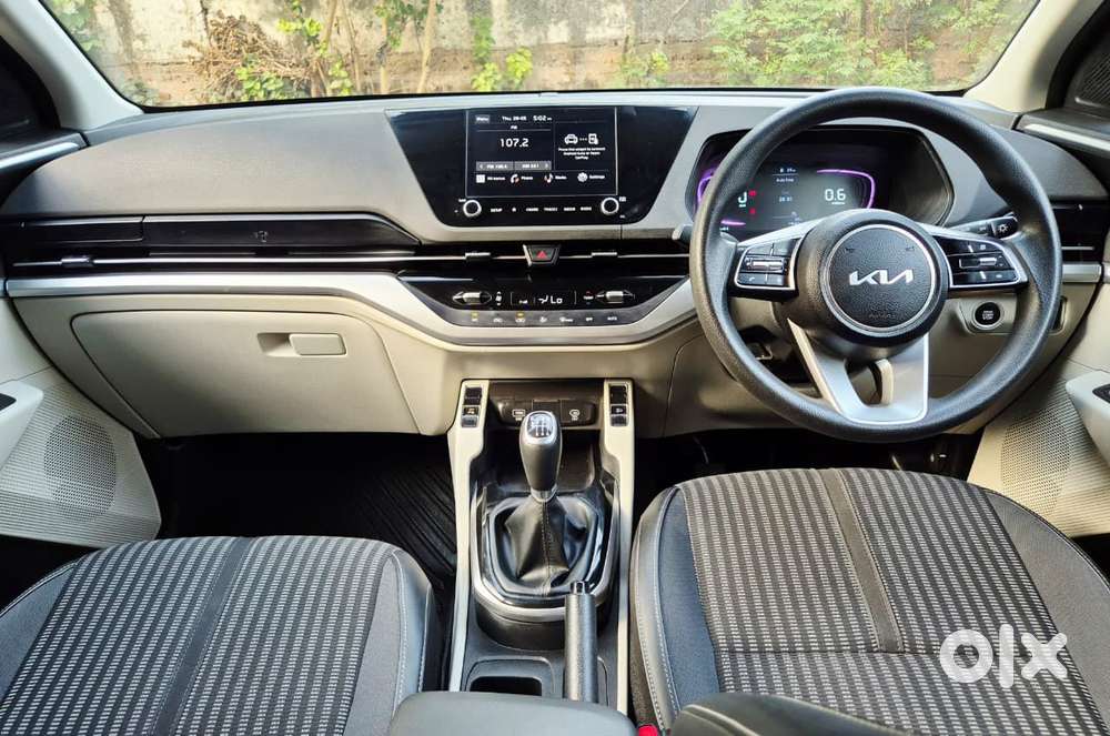 Kia Carens 1.5 Prestige 7 Str, 2024, Petrol