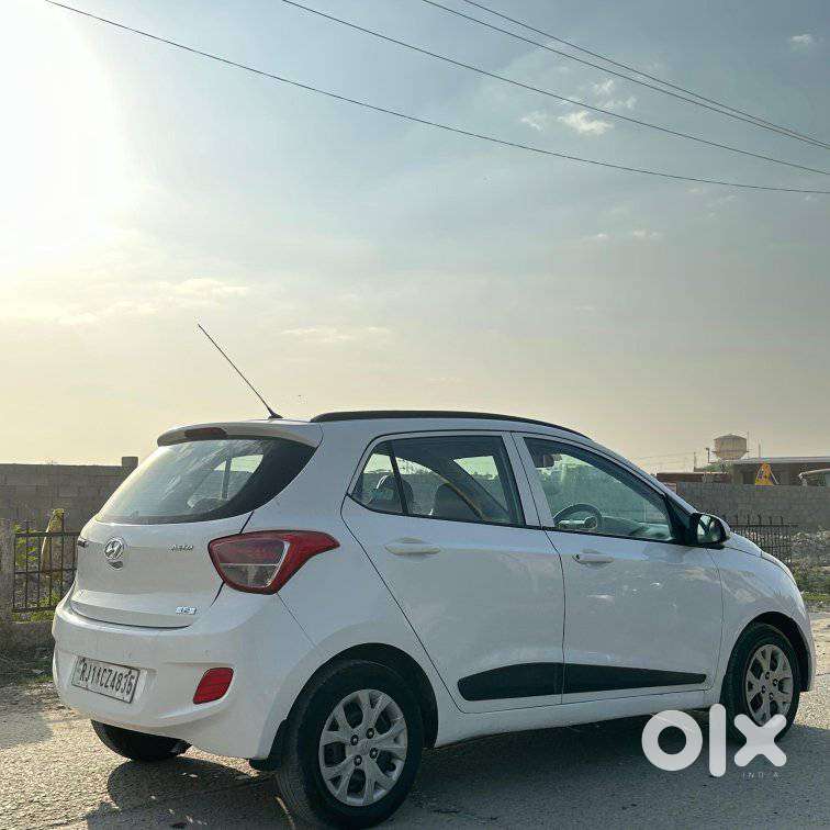 Hyundai Grand I10 1.2 Crdi Sportz, 2015, Petrol