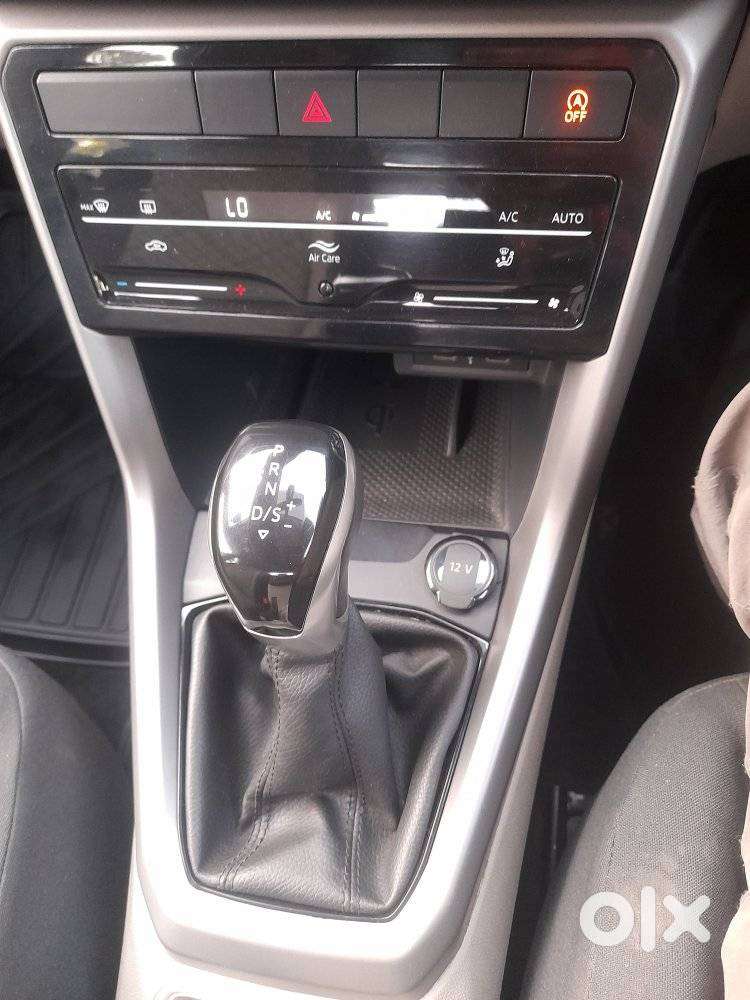 Volkswagen Taigun 1.0 Tsi Highline At, 2024, Petrol