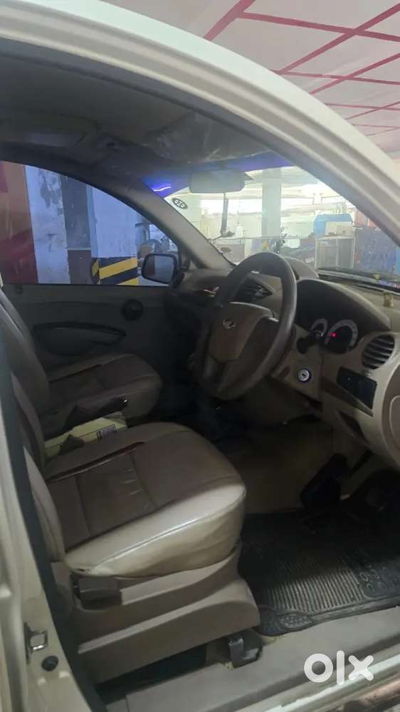 Mahindra Xylo 2.5 E4 2012