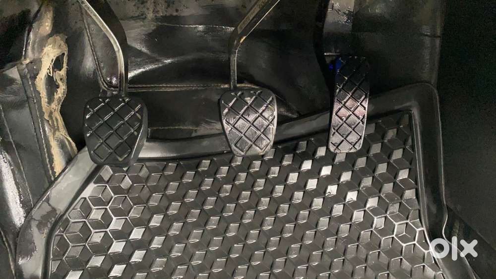 Skoda Kushaq 1.0 Tsi Style, 2023, Petrol