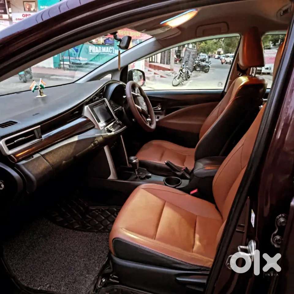 Toyota Innova Crysta 2.8 Zx At 7 Seater, 2017, Diesel