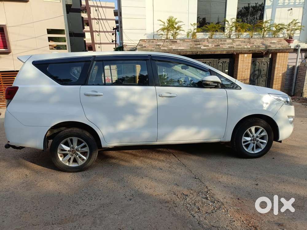 Toyota Innova Crysta 2.4 G Mt 8s, 2016, Diesel