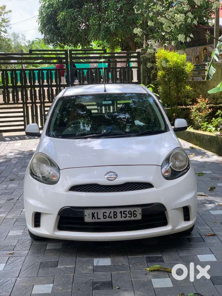Nissan Micra Active 2013