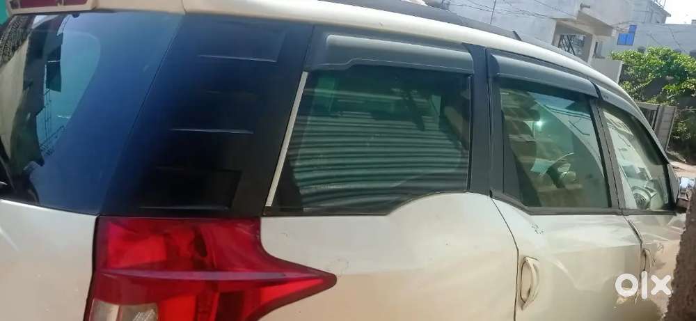 Mahindra Xuv500 2012