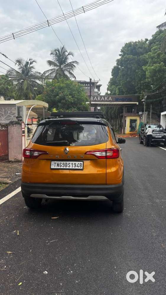 Renault Triber Rxz, 2023, Petrol