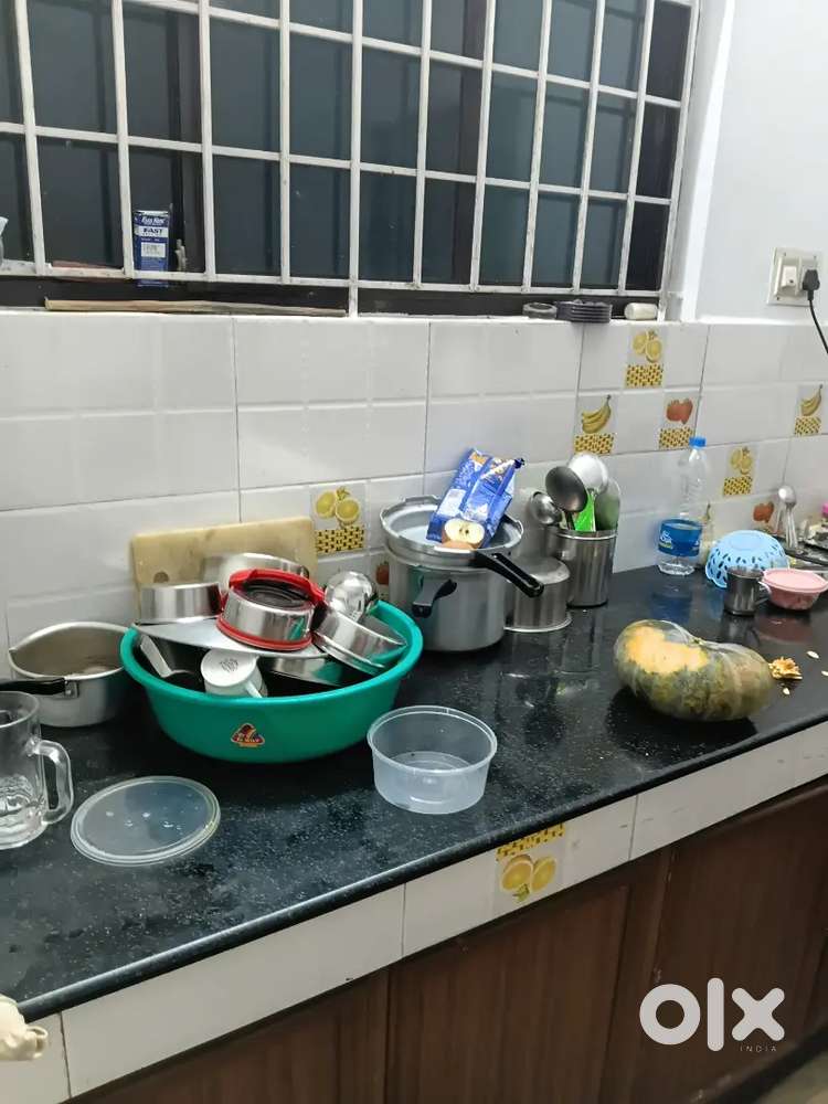 ഹോസ്റ്റലിൽ കുക്കിനെ അവശ്യമുണ്ട് -വെണ്ണല, എറണാകുളം
