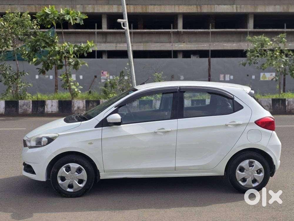 Tata Tiago 1.2 Revotron Xt, 2016, Petrol