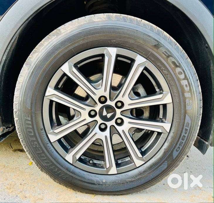 Mahindra Xuv700 2.2 Ax 7 Diesel At Luxury Pack Str, 2025, Diesel