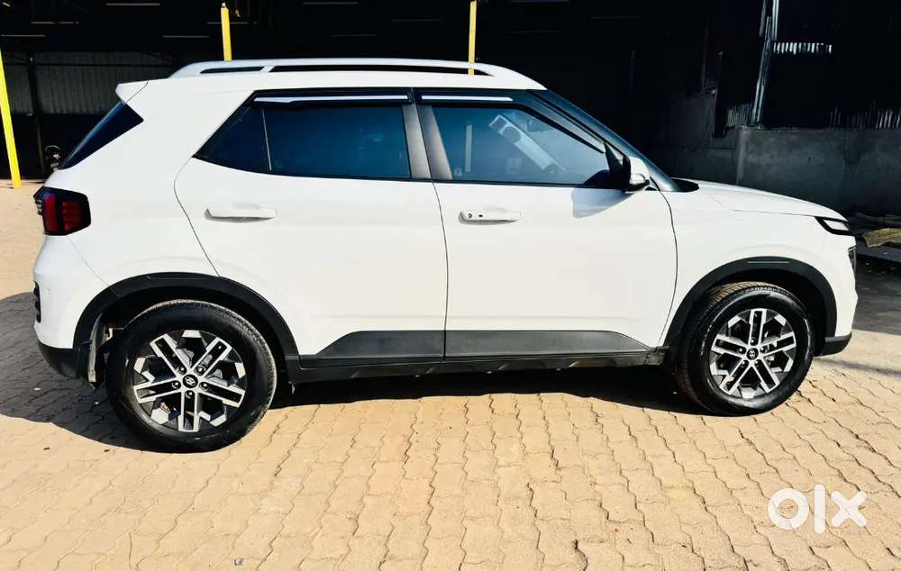 Hyundai Venue Diesel Manual 2022