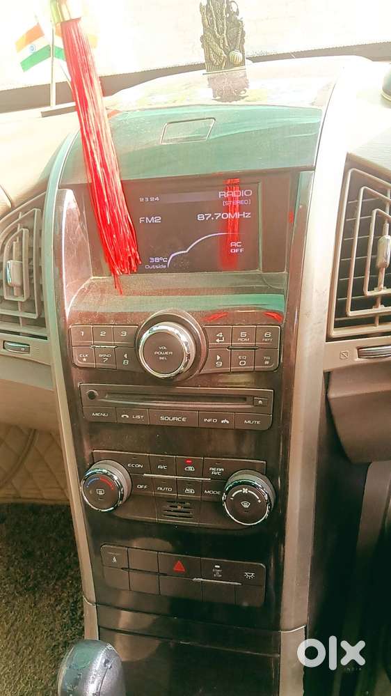 Mahindra Xuv500 2015 Diesel 140000 Km Driven.