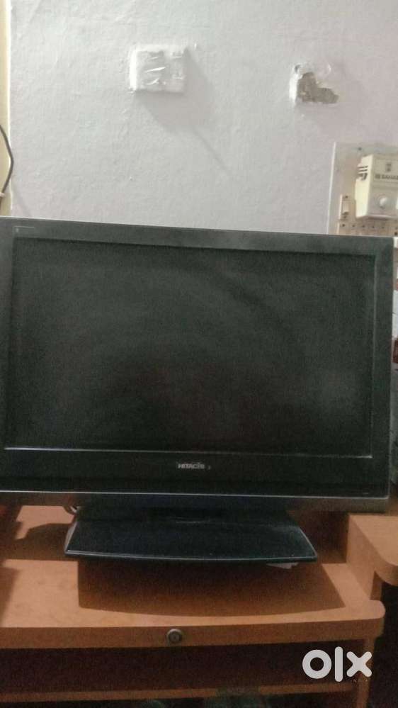 HITACHI 32 INCH LED TV
