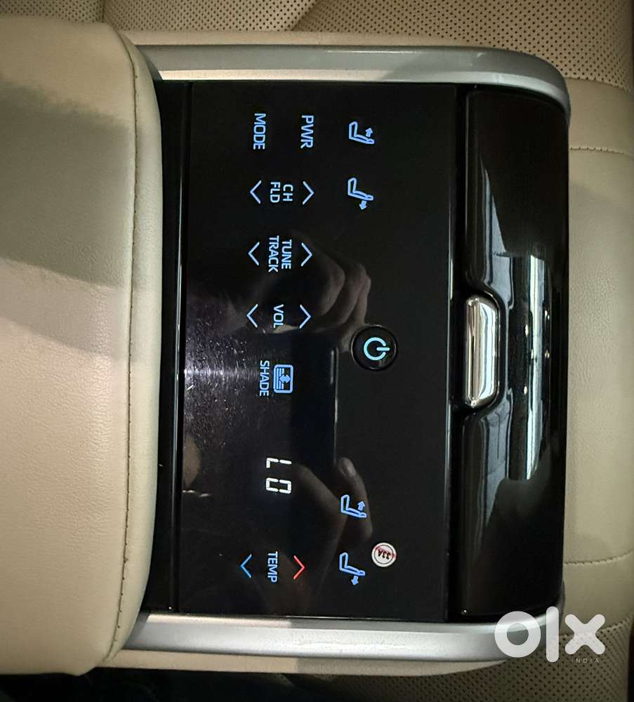 Toyota Camry Hybrid, 2024, Cng & Hybrids