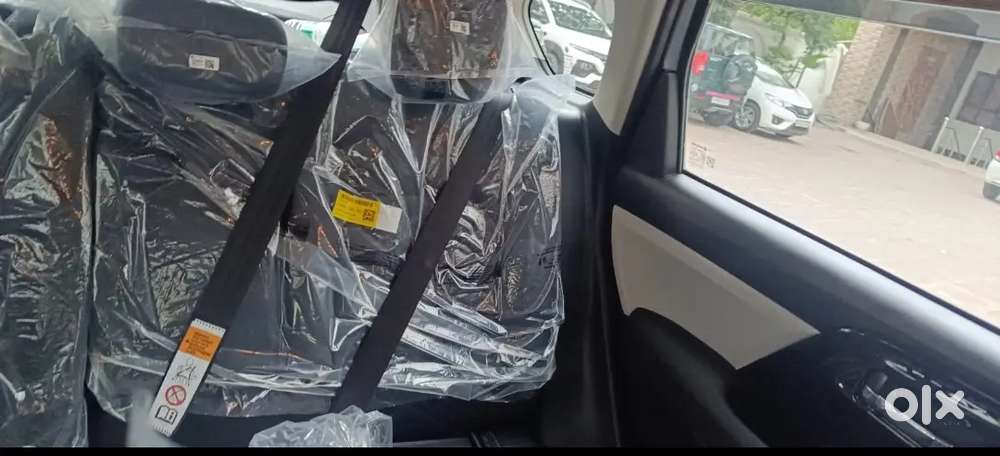 Maruti Suzuki Victoris 2026 Petrol 1380 Km Driven,