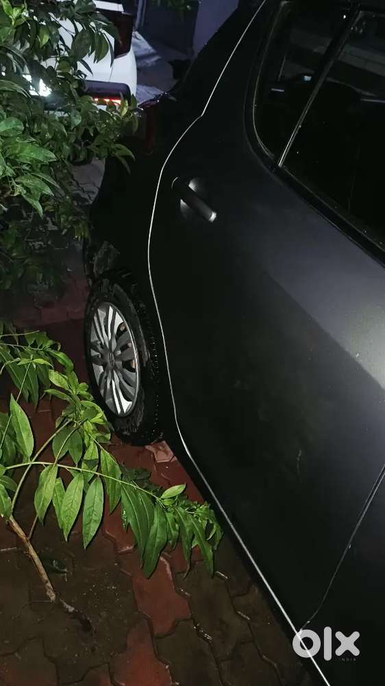 Car Is Good Condition 70000 Januan Run Hai Ok Sab