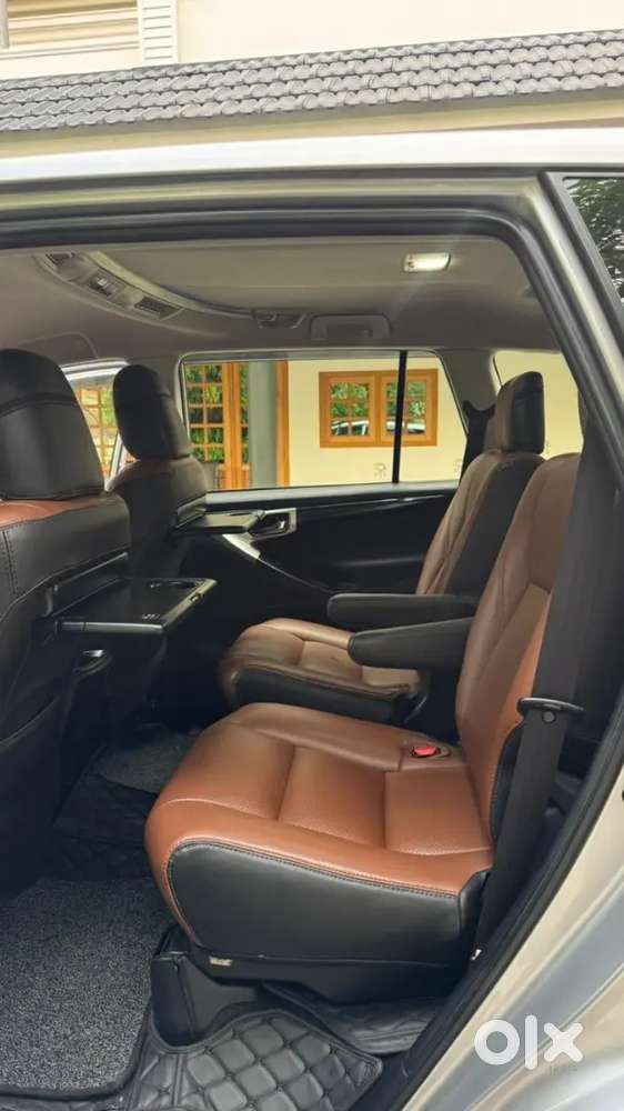 2019 Innova Crysta 2.4v Manual Single Owner Low Kilometres