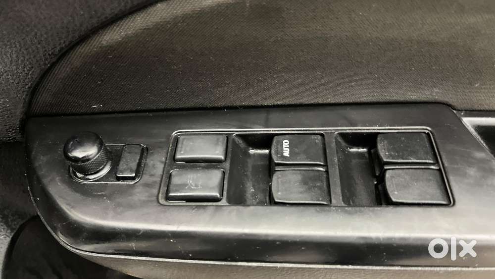 Maruti Suzuki Swift Vxi, 2015, Petrol