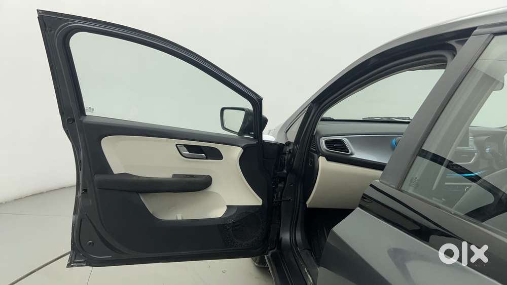 Tata Altroz Xz, 2021, Petrol