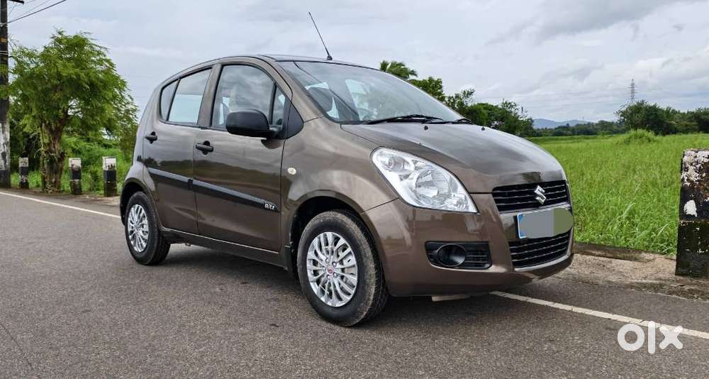 Maruti Suzuki Ritz Lxi, 2012, Petrol