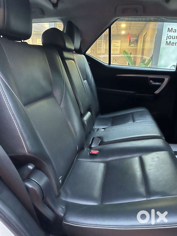 Toyota Fortuner [2021-ongoing] 2.8 2wd Diesel At, 2023, Diesel