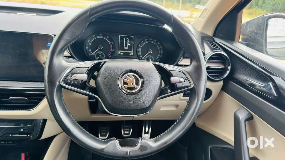 Skoda Slavia 1.0 Ambition Tsi, 2022, Petrol