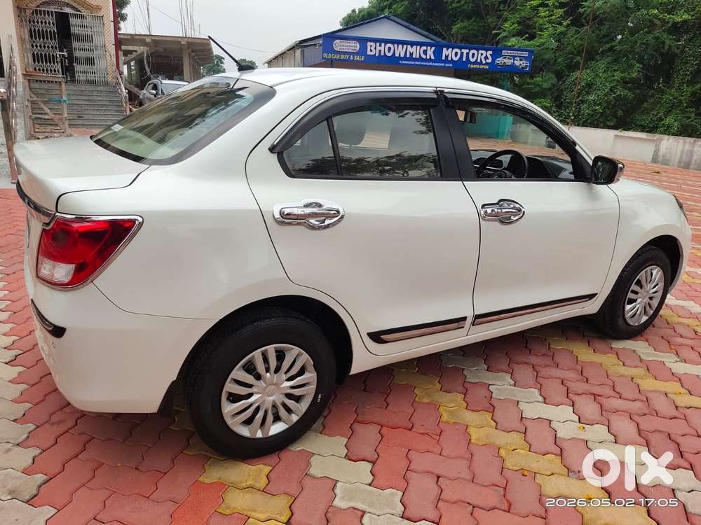 Maruti Suzuki Dzire 1.2 Vxi Cng, 2023, Cng & Hybrids
