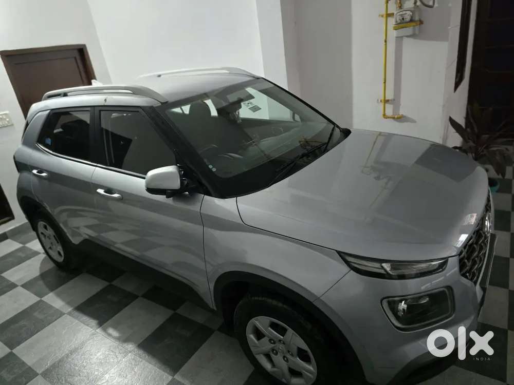 Vanue For Sell