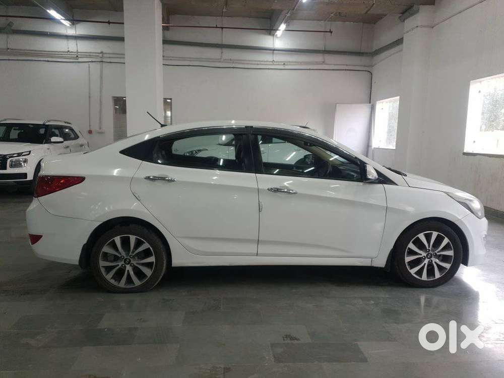 Hyundai Verna Fluidic 1.6 Crdi Sx, 2015, Diesel