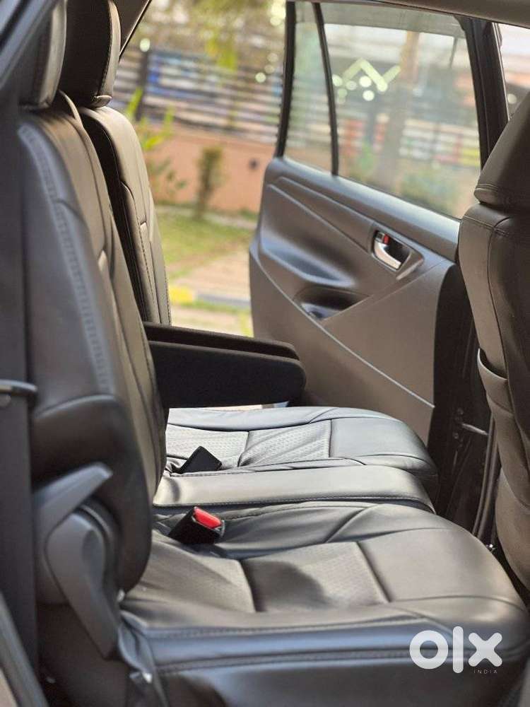 Toyota Innova Crysta 2.8 Gx At 8s, 2018, Diesel