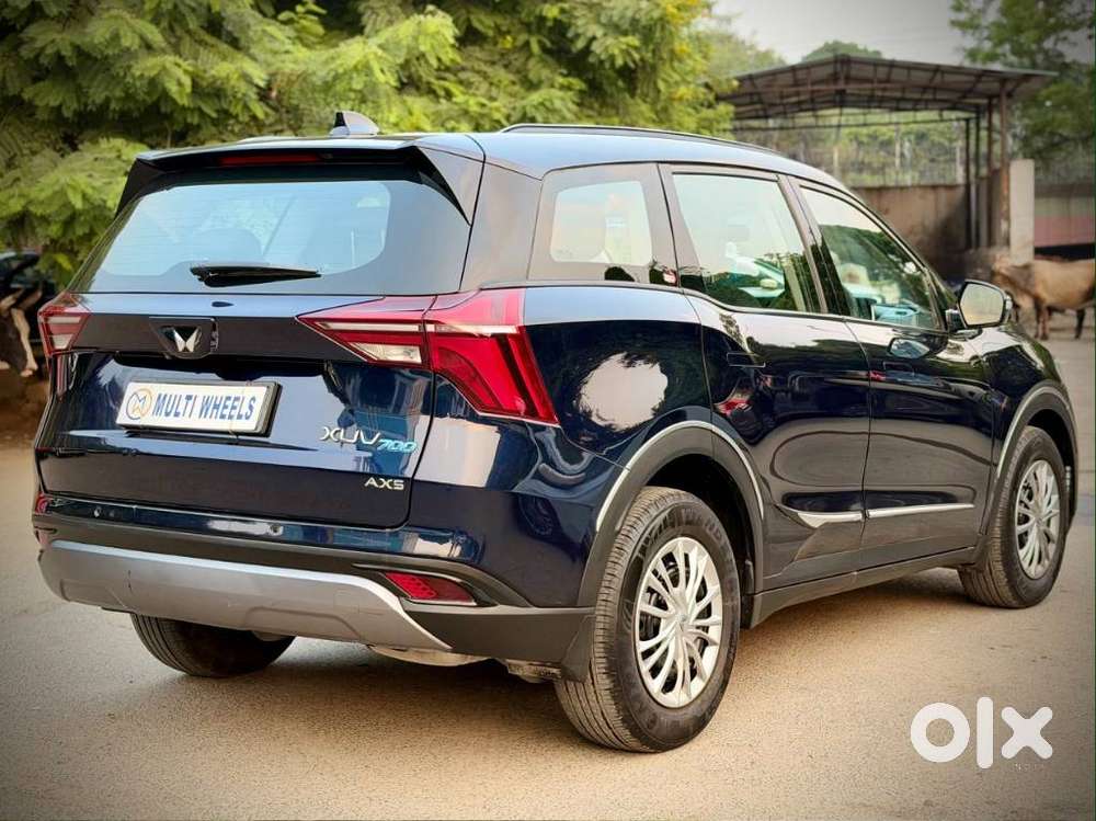 Mahindra Xuv700 2.0 Ax 5 Petrol Mt 7 Str, 2024, Petrol