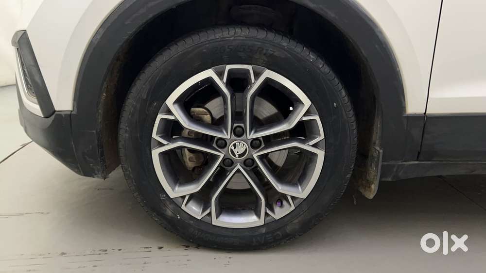 Skoda Kushaq 1.5 Tsi Style, 2022, Petrol