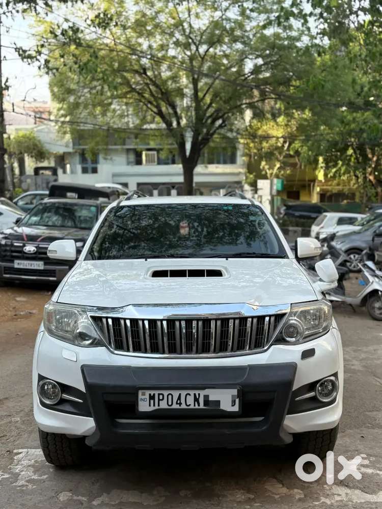 Toyota Fortuner 2014