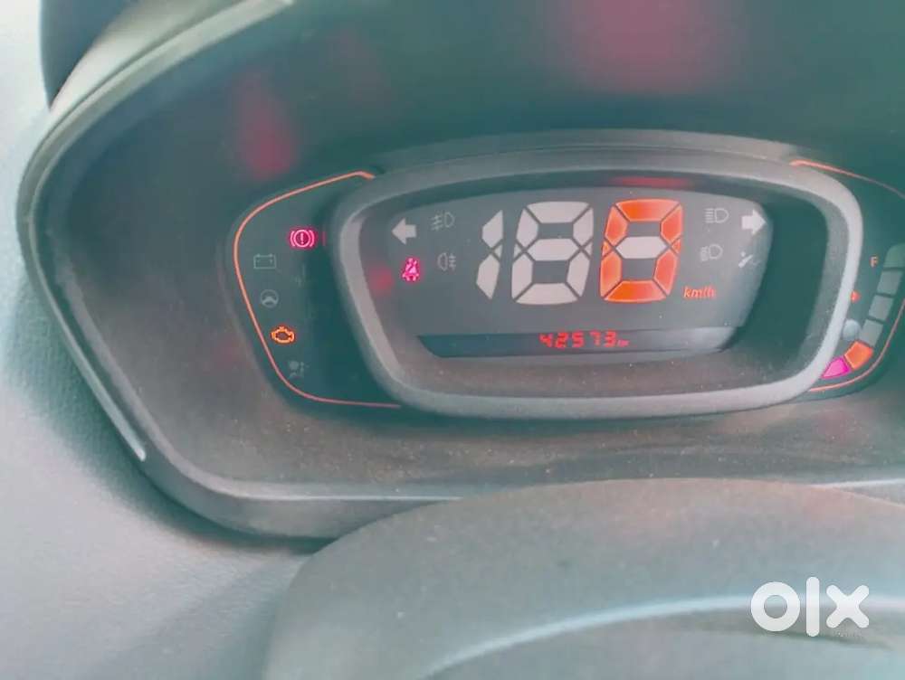 Renault Kwid 2019 Petrol Well Maintained