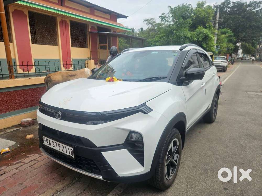 Tata Nexon 2025 Petrol 6000 Km Driven